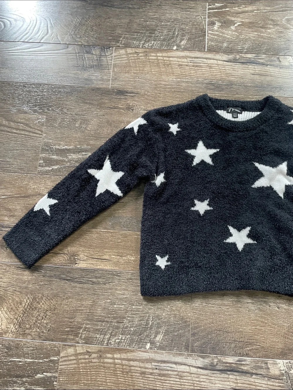 art class Black Crewneck Star-Print Sweater Size Large